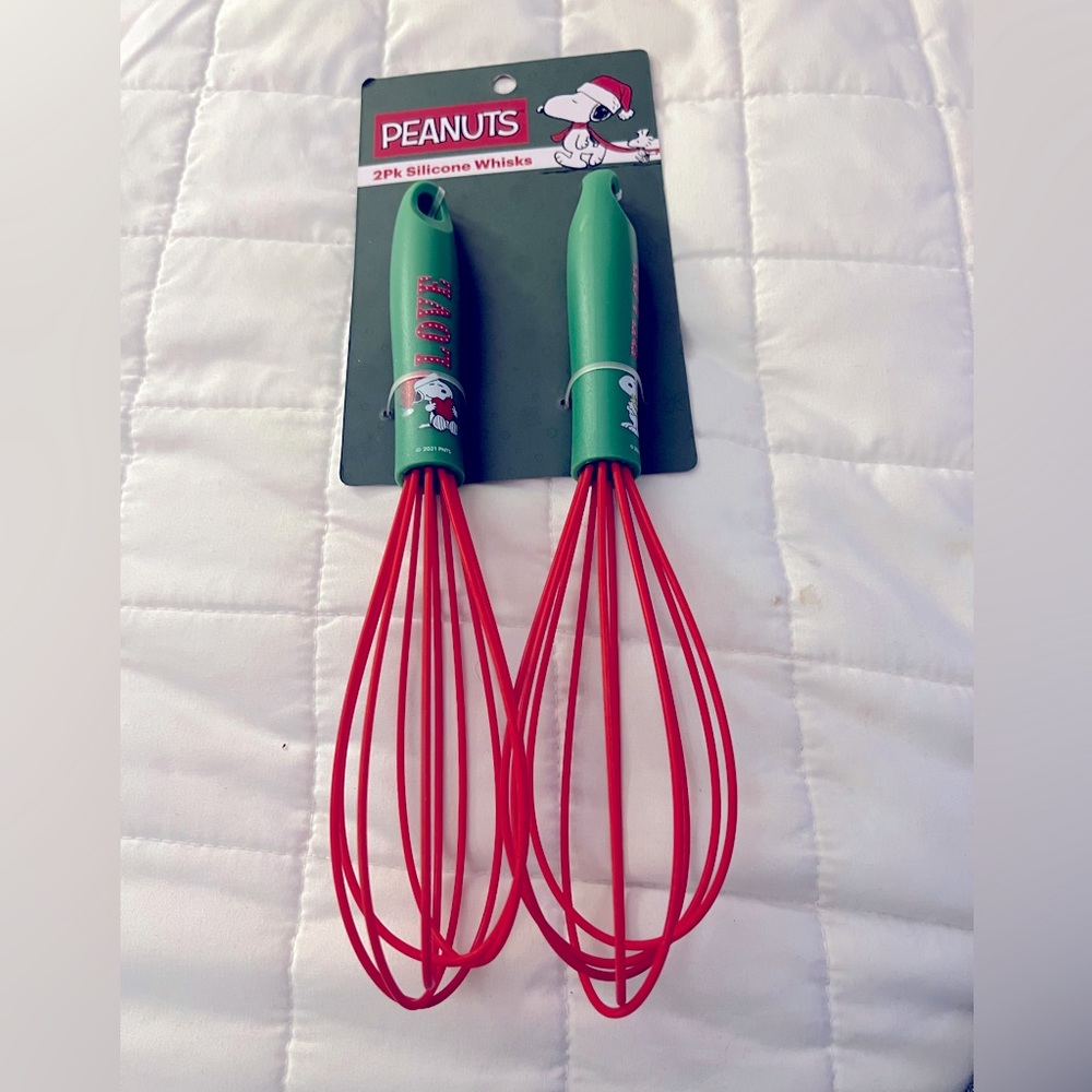 Peanuts 2 pack Silicone Whisks